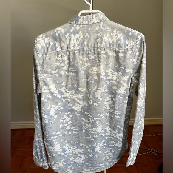 Bespoken New York x Gap Button Down - Picture 4 of 4